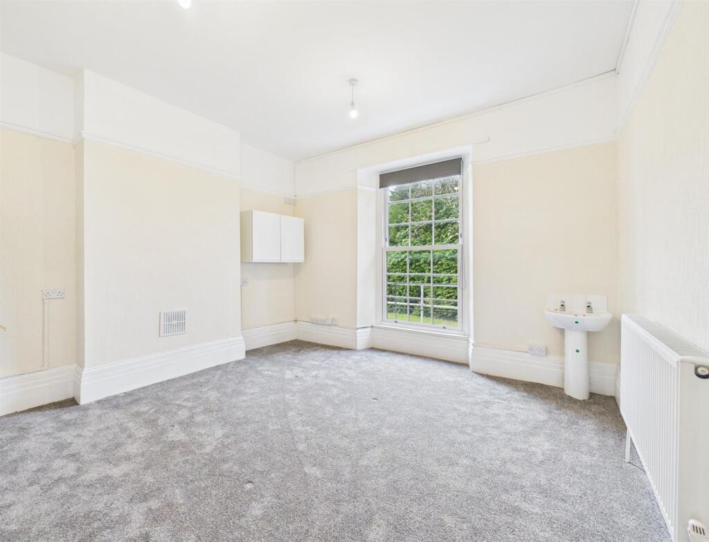 3 - Substantial Four Storey Building For Sale, Sou