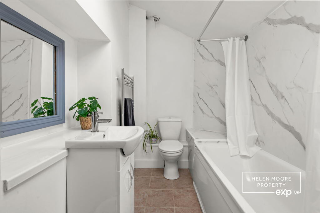 Totnes Road, South Brent, Devon