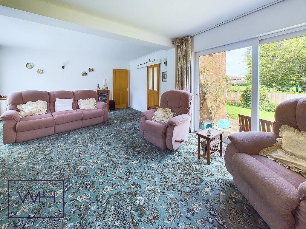 CAM03785G0-PR0052-ST