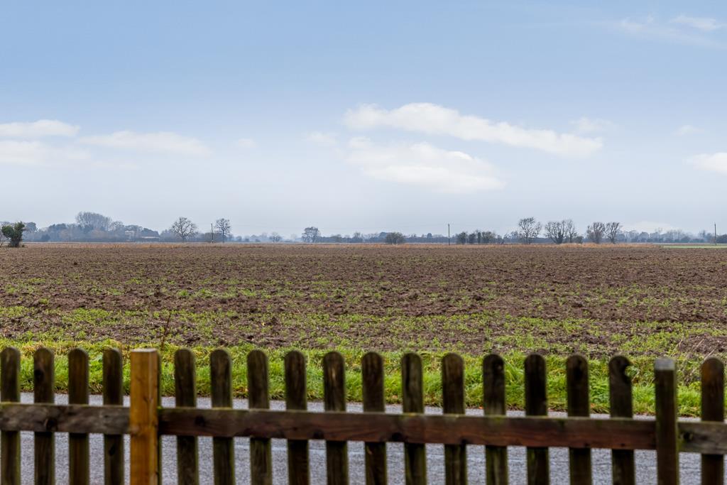 54 Wargate Way (Gosberton)-7.jpg