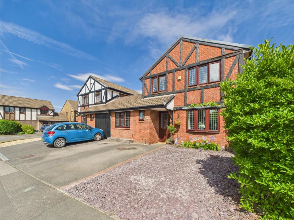 CAM02023G0-PR0149-STILL034