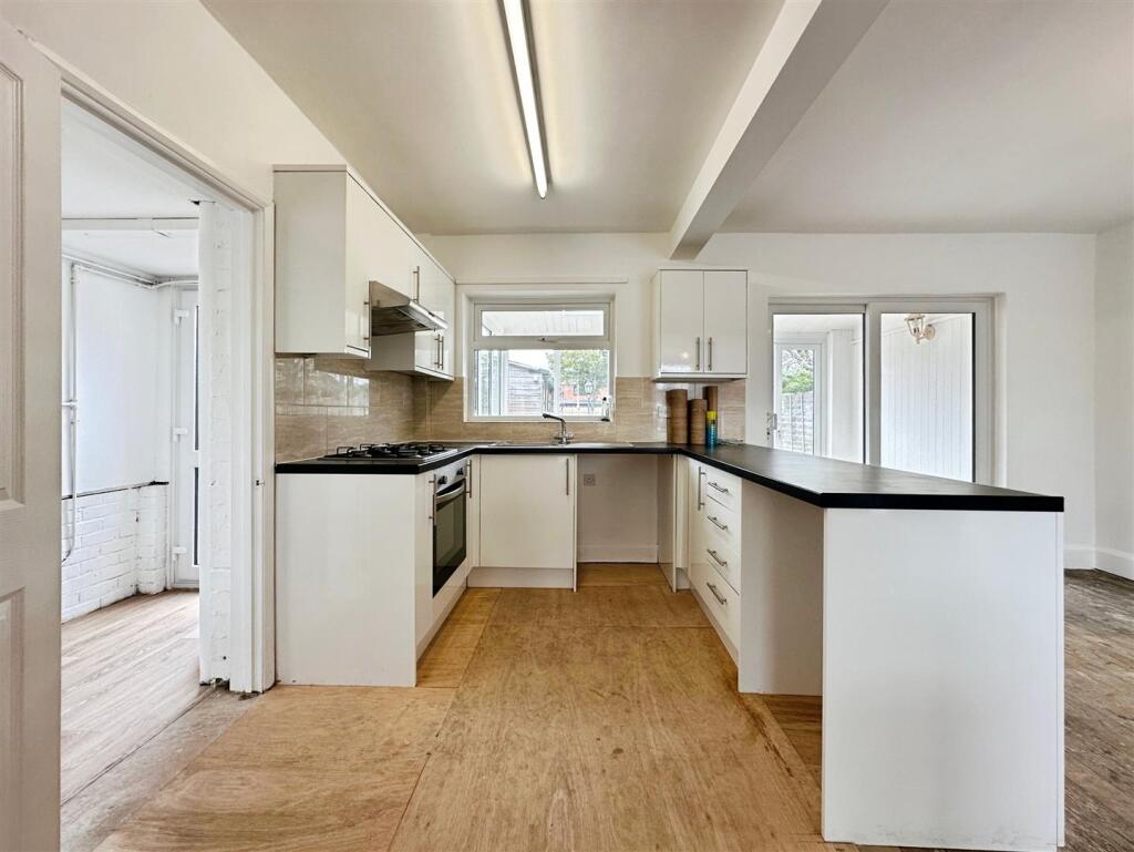 4c65918d--4D93-97D1-AFBBACEC96D8-20287-0000098B68F