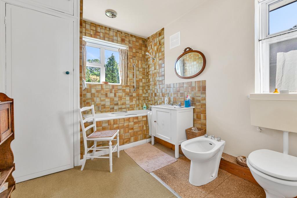 4 Vernon Walk -11.jpg