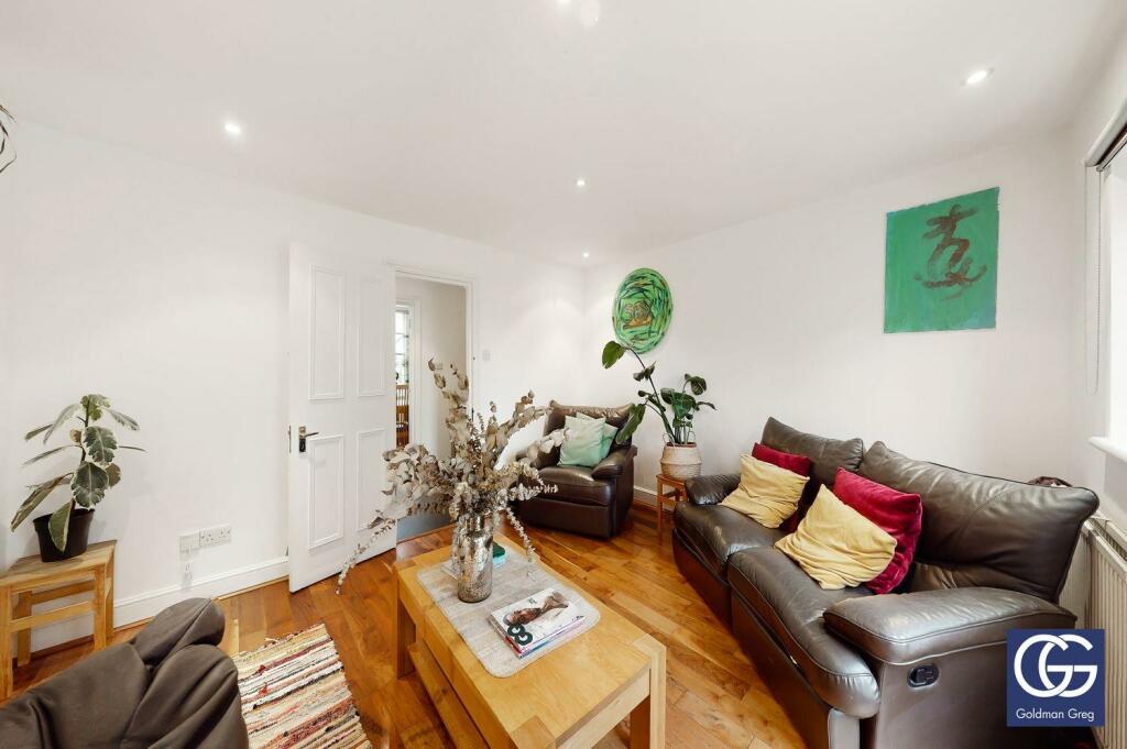 54 Cannon Street Road - lxtS6wZNVP6kCRWQvuo8.jpg