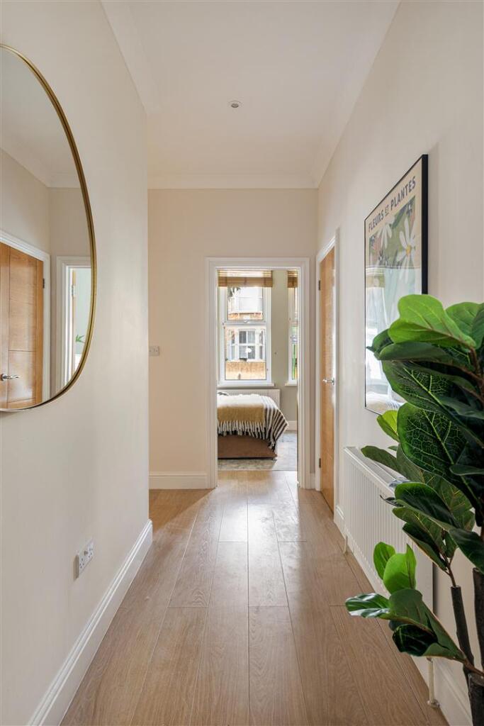 Flat 1, 1a, Hartley Road, E11