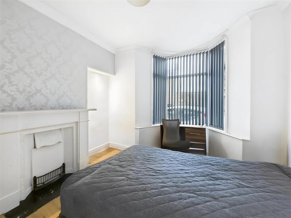 More about living with Mighty Student Living...