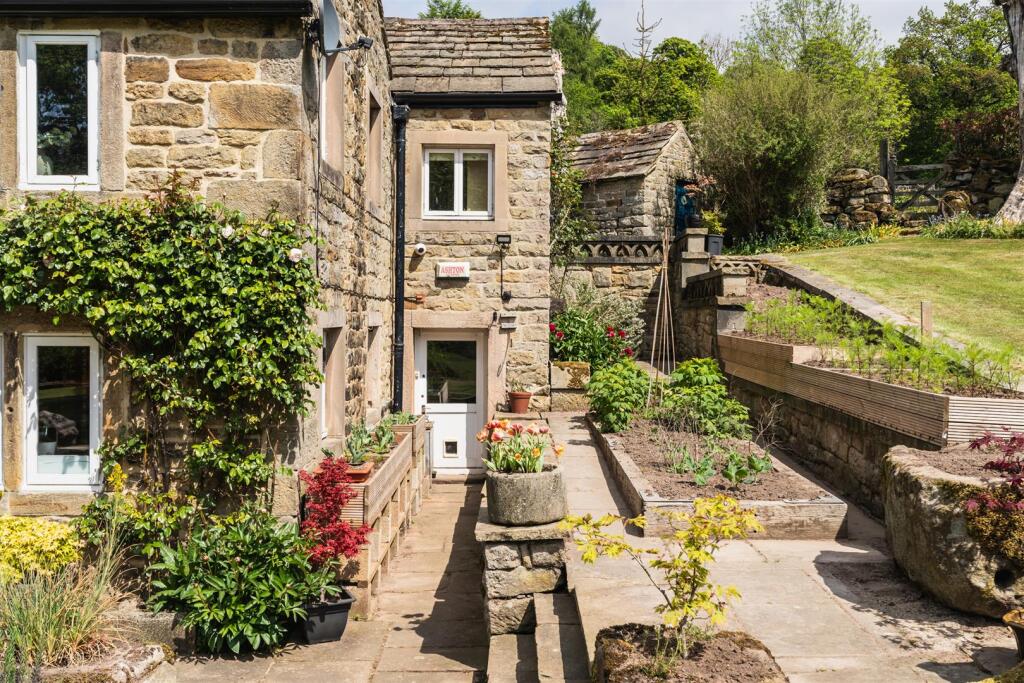 Exterior and Gardens