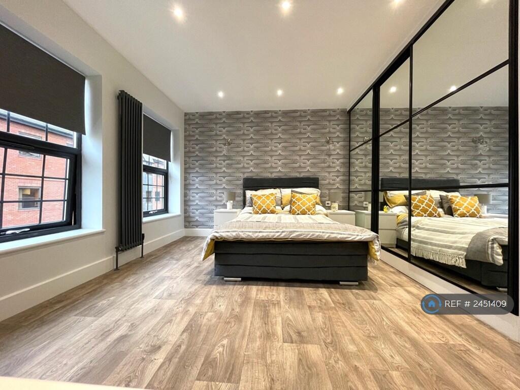 Flat 10 - £1400