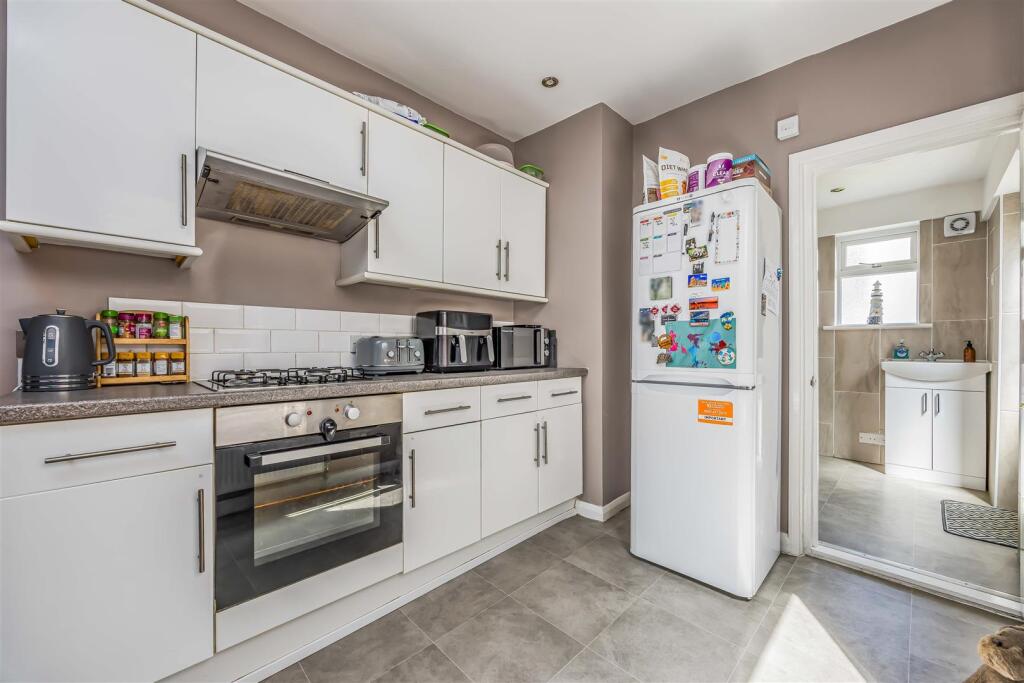 21 Toronto Road, Fratton-Small-PorticoMarketing-So