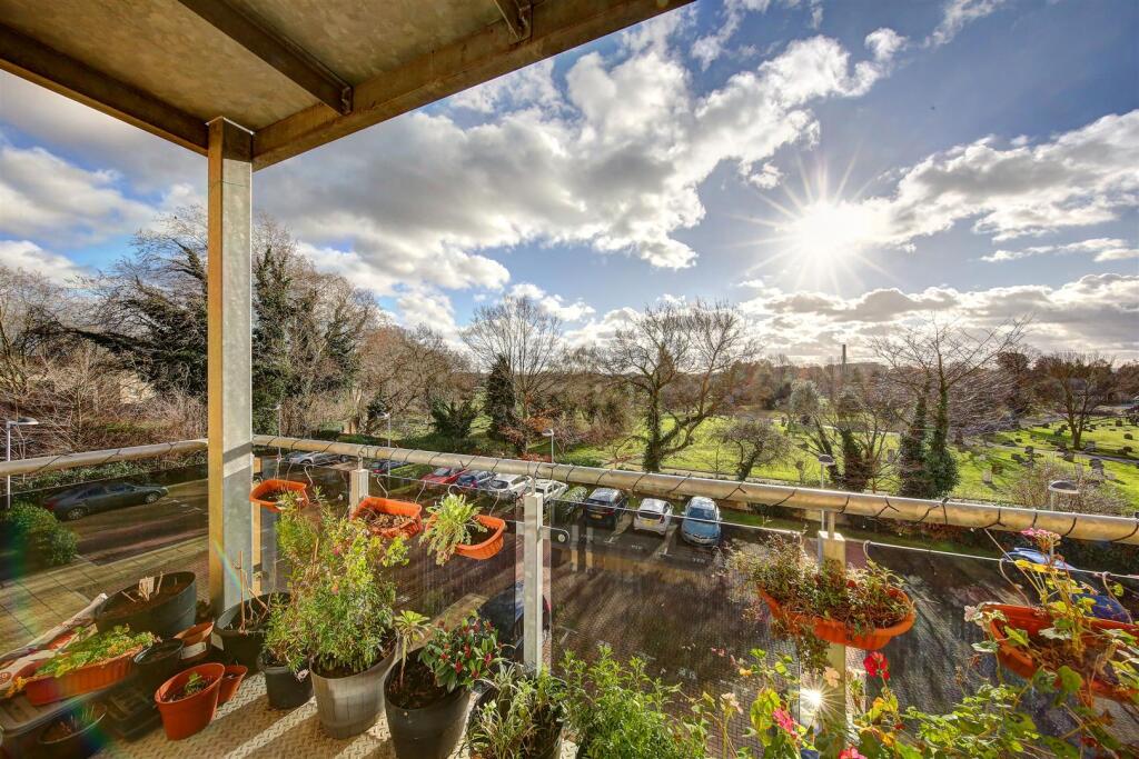71_fitzgerald_house_st_georges_grove_balcony.jpg