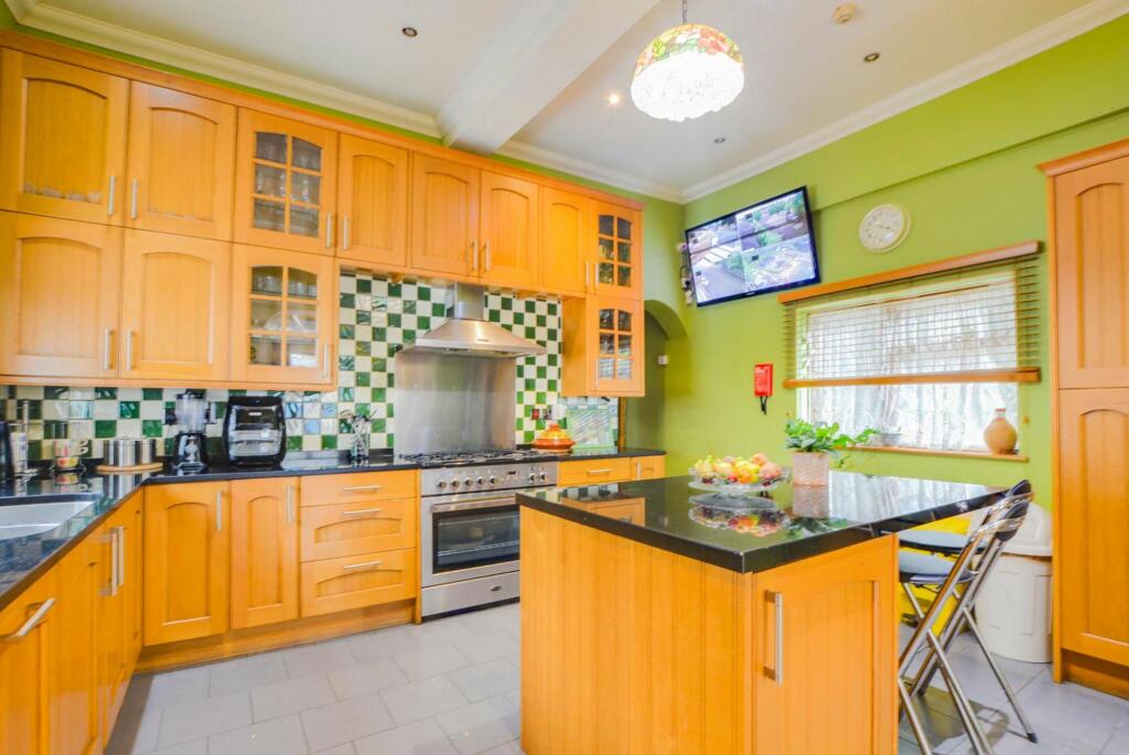 Fitted Kitchen