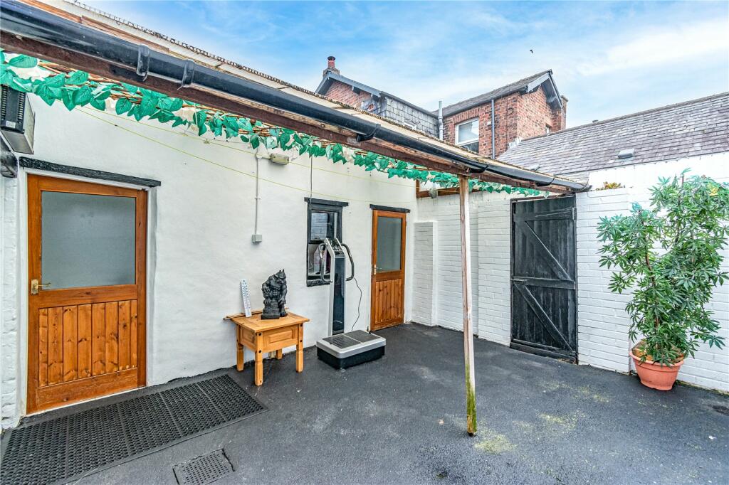 Covered Yard