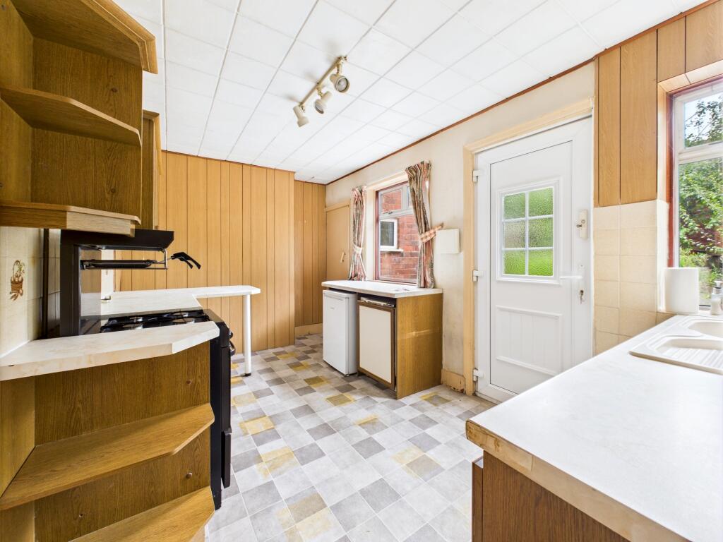 CAM05192G0-PR0100-STILL013