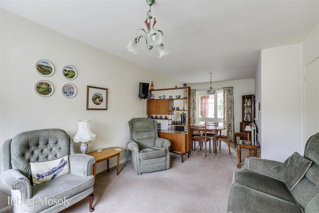 6 Reception Room.jpg