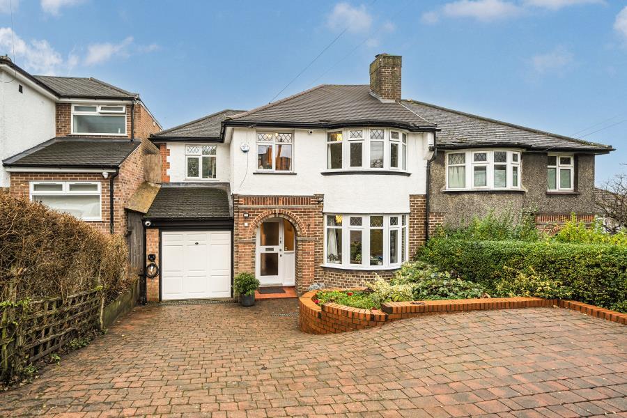 Uxendon Hill, Wembley, HA9 9SJ
