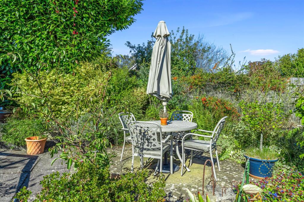 Heol Erwin, Rhiwbina (24).jpg