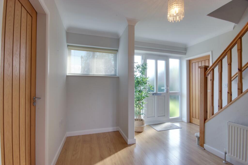 1 Entrance Hall AA