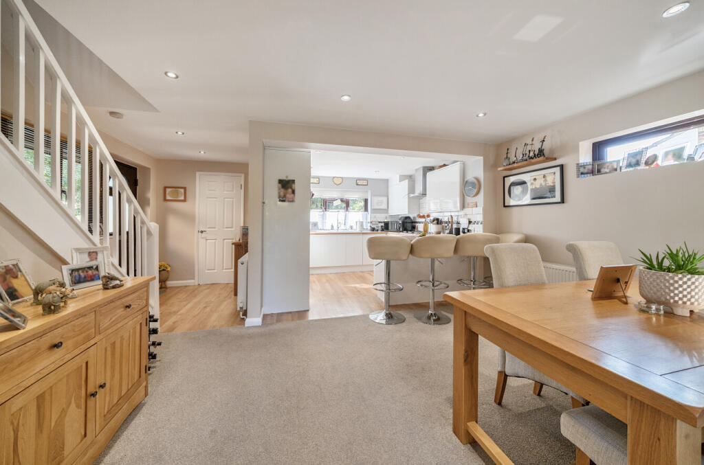 1356839-2-68cd72b...