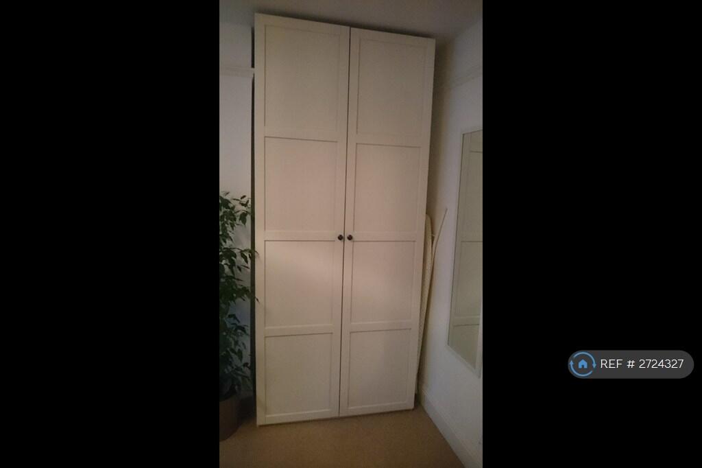 Wardrobs In The Rooms