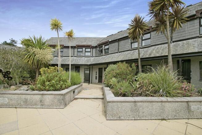 Flat 16 The Crags, Maenporth, Falmouth, Cornwall, TR11 5HN