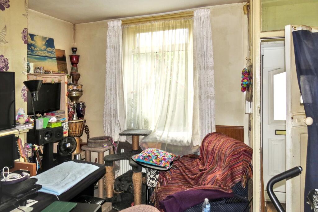 33 Roscoe Street, St. Helens, WA10 4BW