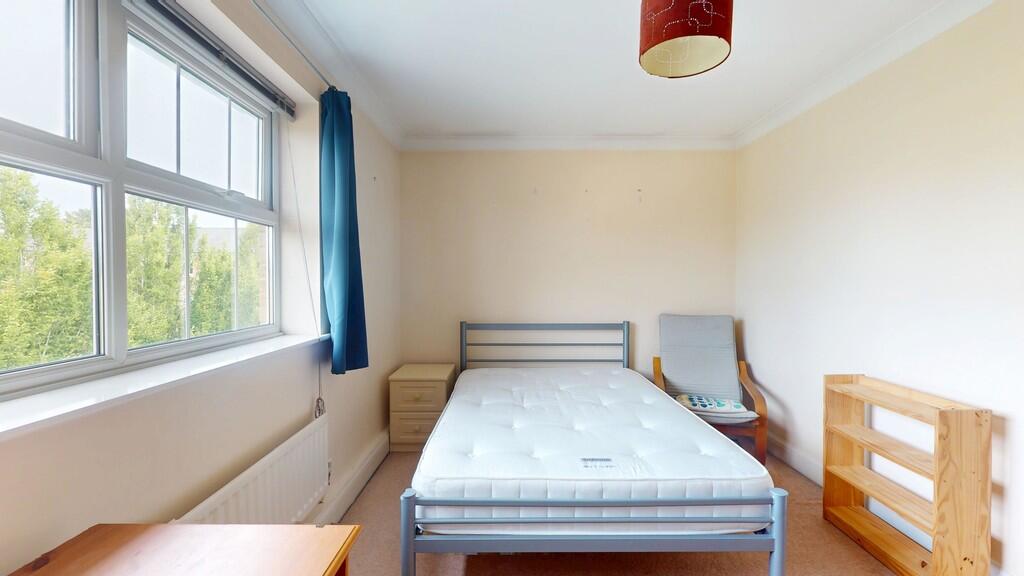 Bedroom 4 - Angle...