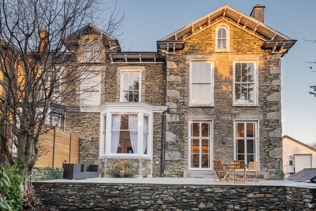 Grove House