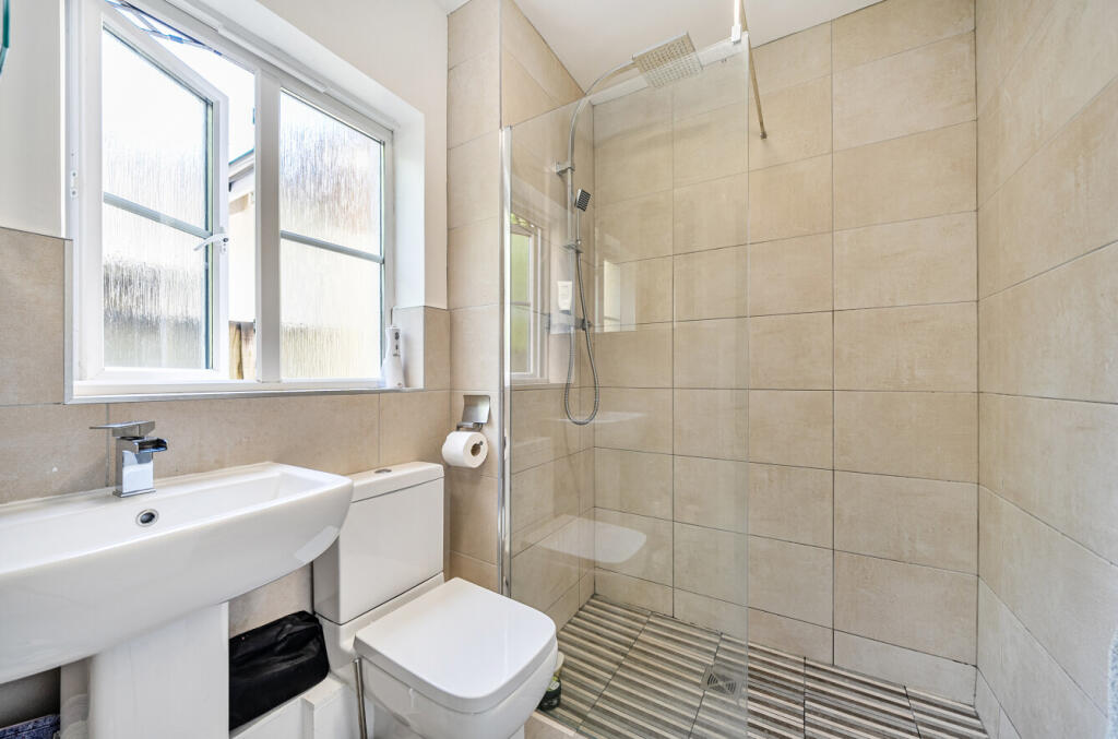 1295133-25-68260b...