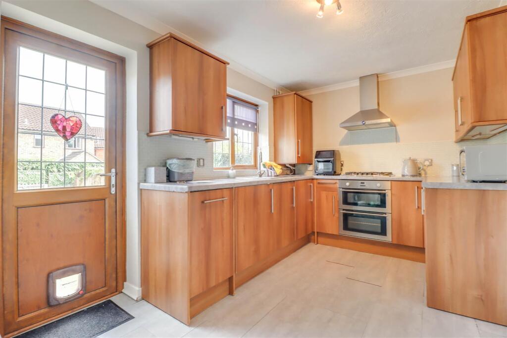 84 DOESHILL DRIVE-3.jpg
