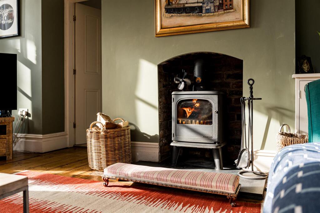 Fireplace feature