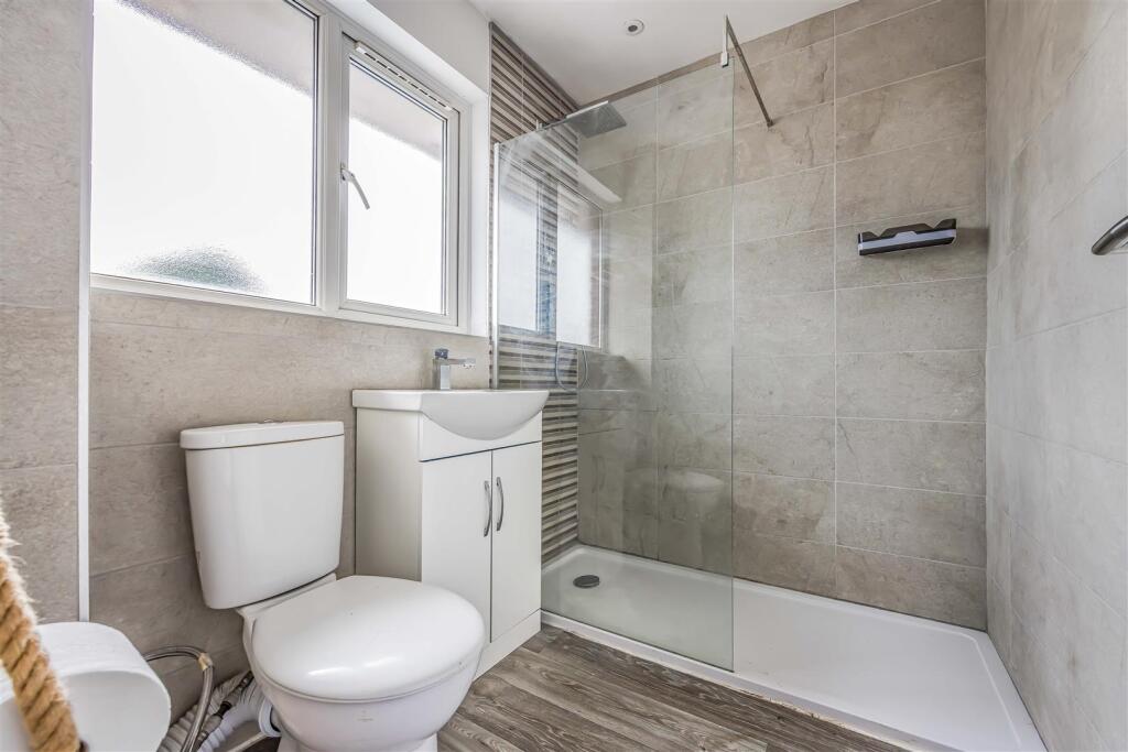 100 Fathoms Reach, Hayling Island-Small-PorticoMar