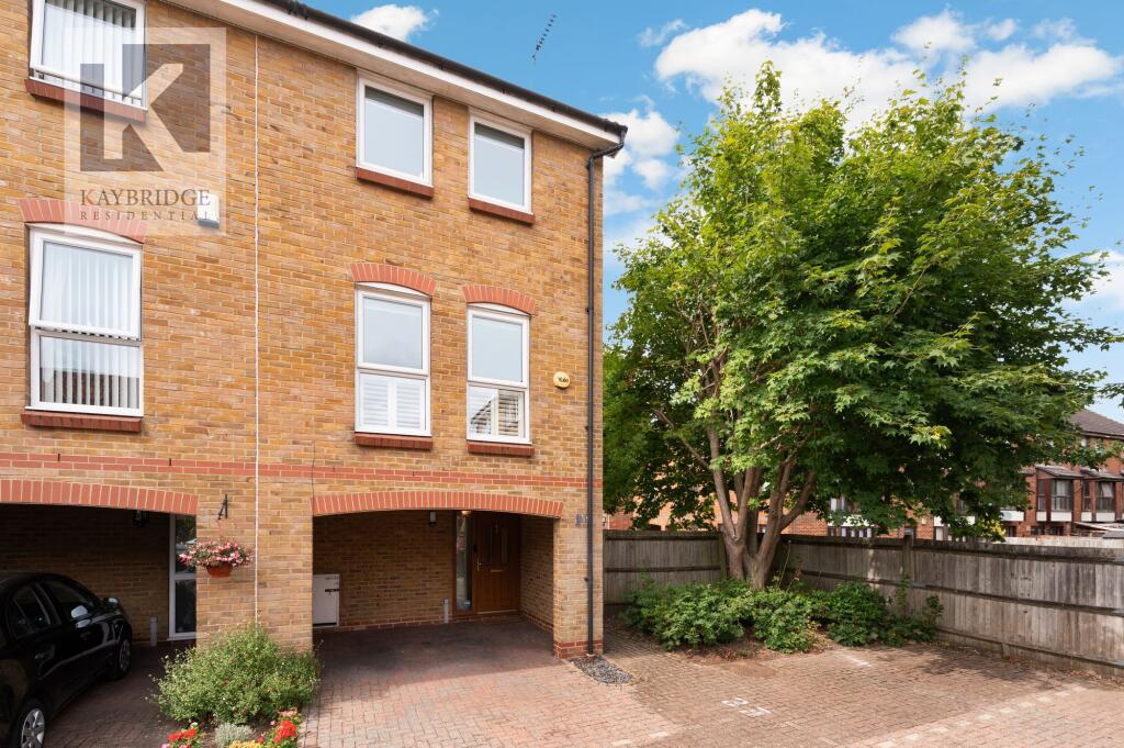 Farriers Road, Epsom - KT17 1LP