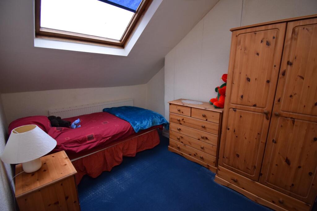Bedroom 4.JPG
