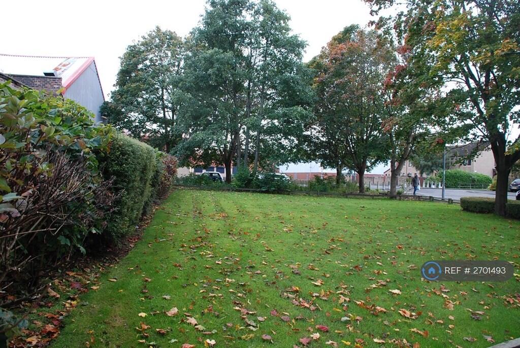Private Communal Garden