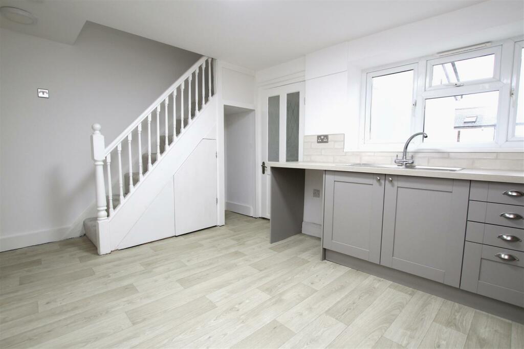 Kitchen (Lower ground floor)