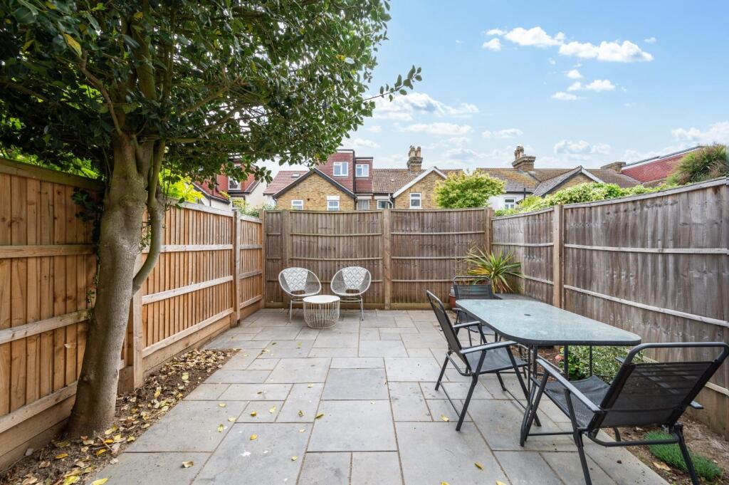 IDMISTON ROAD, 14B- (6).jpg