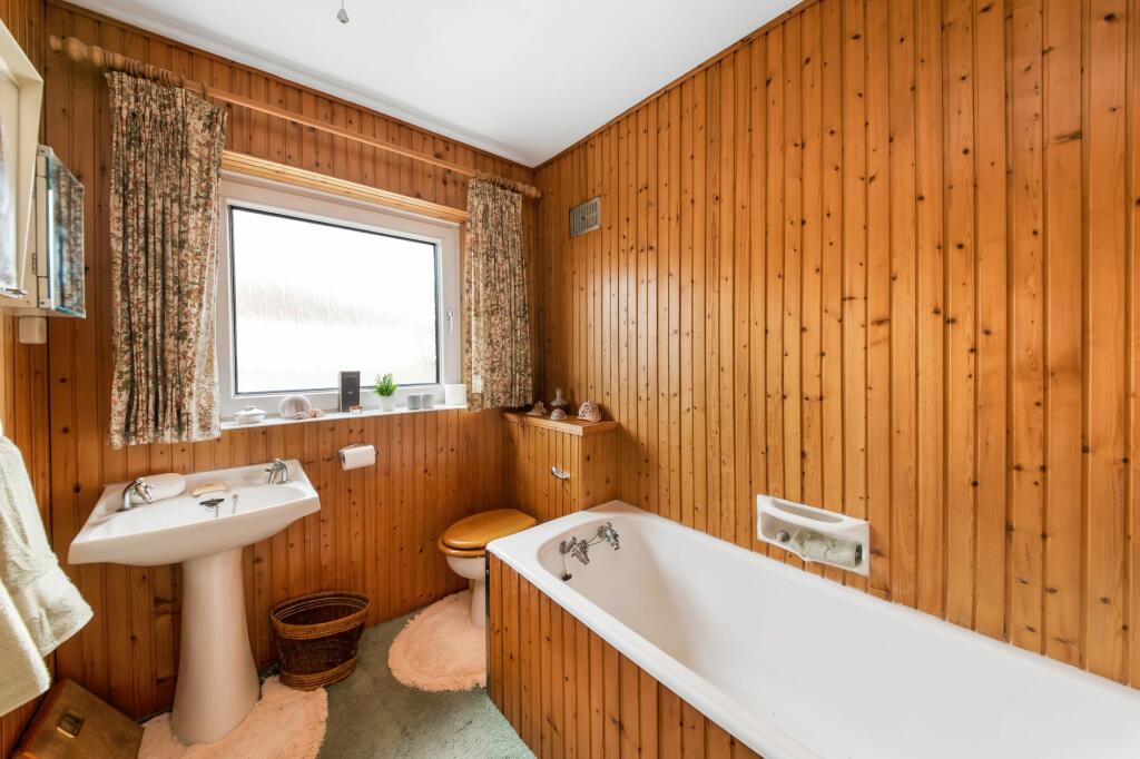 HOUSE BATHROOM