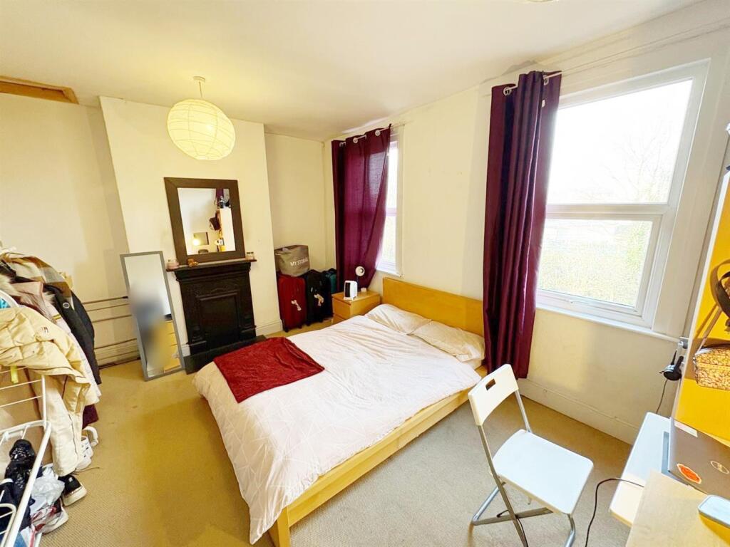 Bedroom Two.jpg