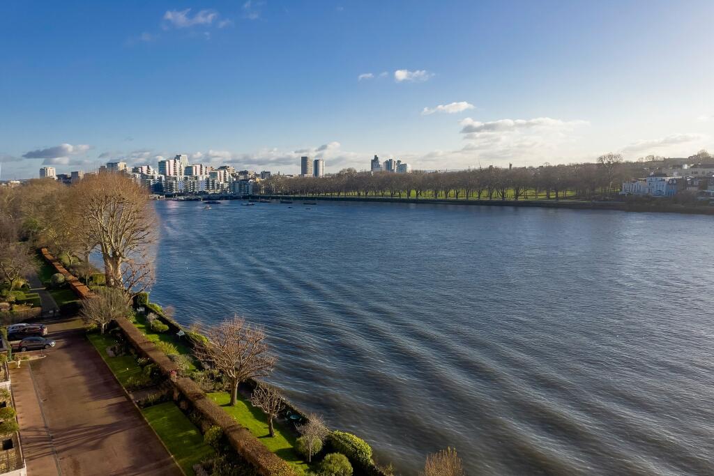 Hurlingham Court 91 