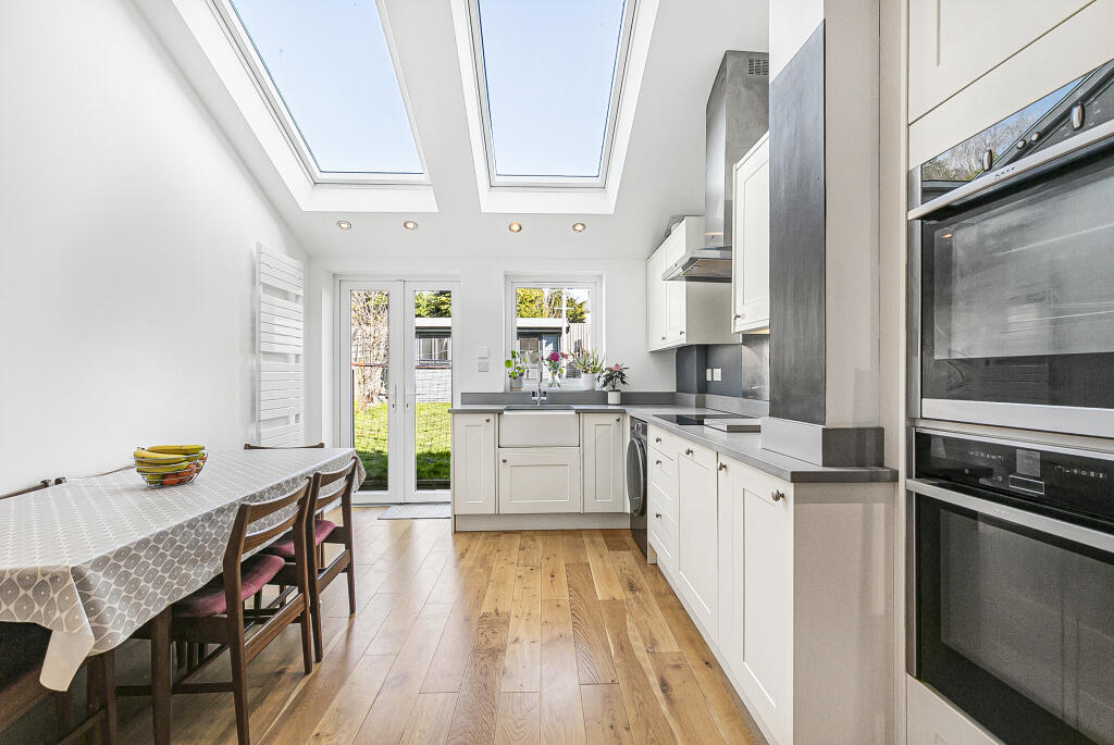 Kitchen/Dining