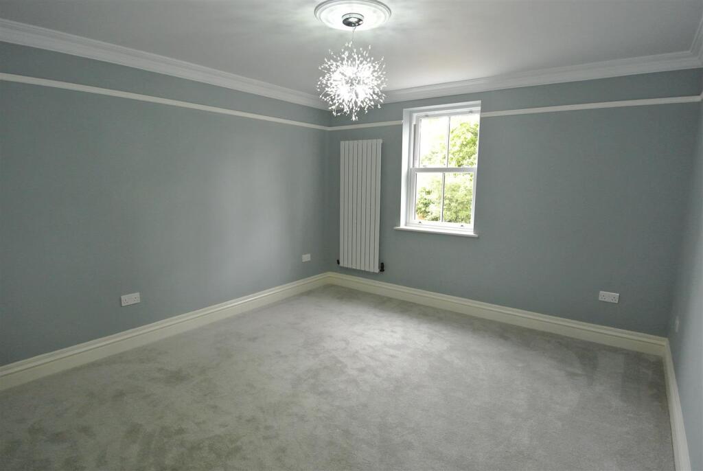 Bedroom 2.JPG