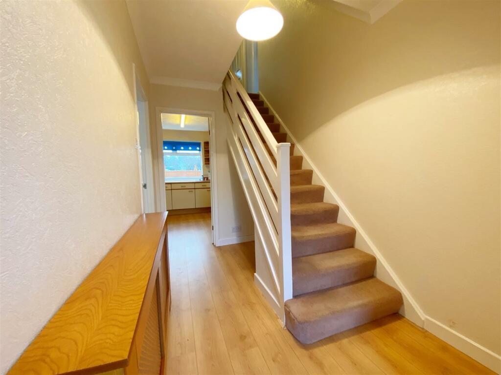 Hallway.jpg