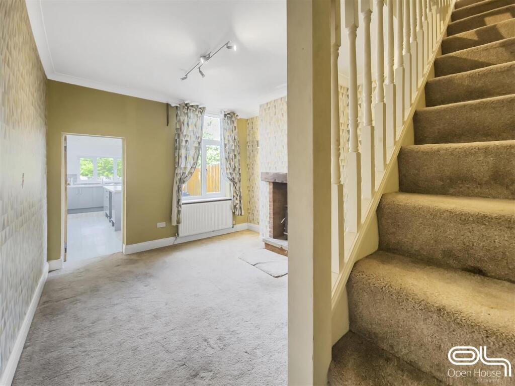 Hawfield Lane, Winshill, Burton on Trent (5).jpg