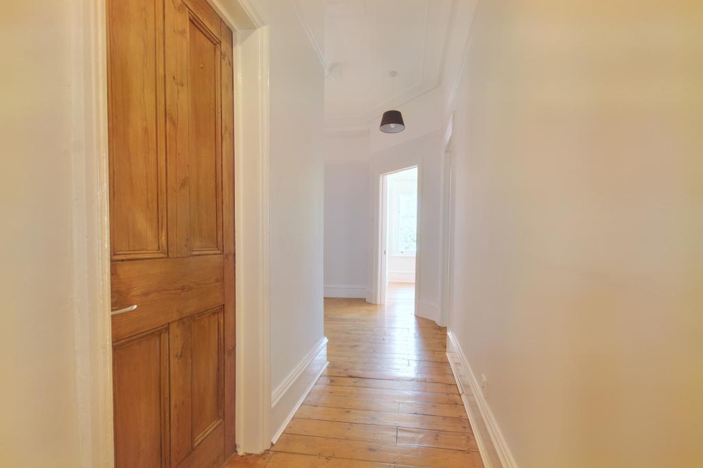 5.HALLWAY.jpg