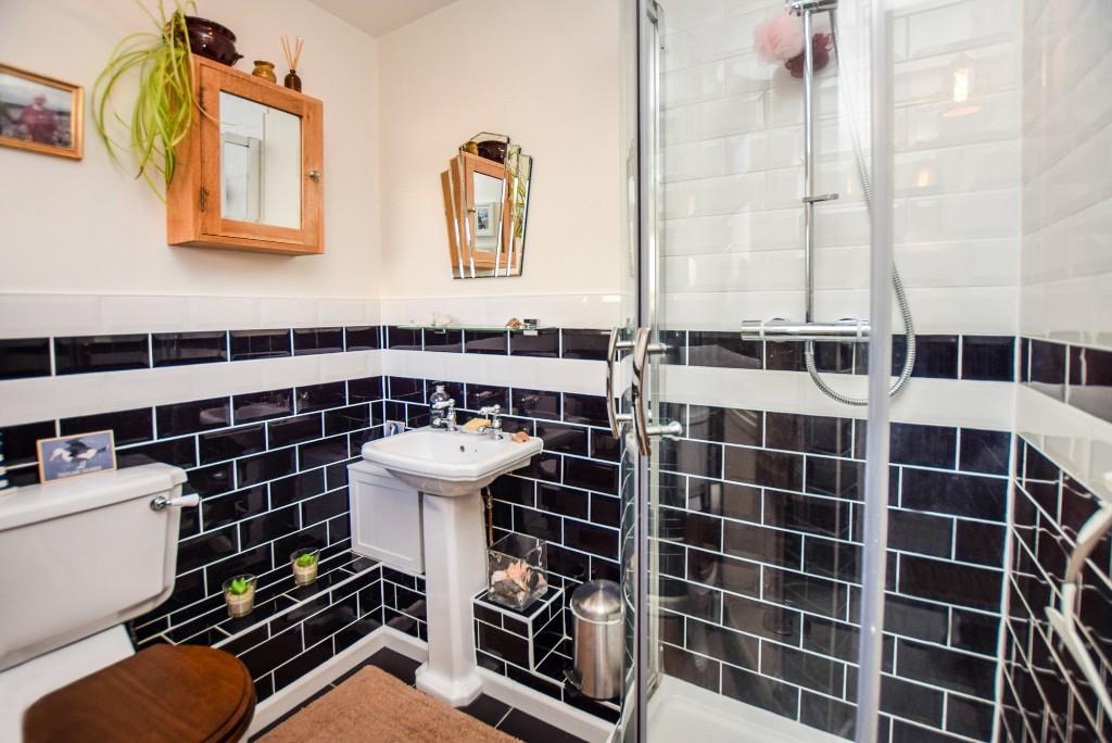 Downstairs shower