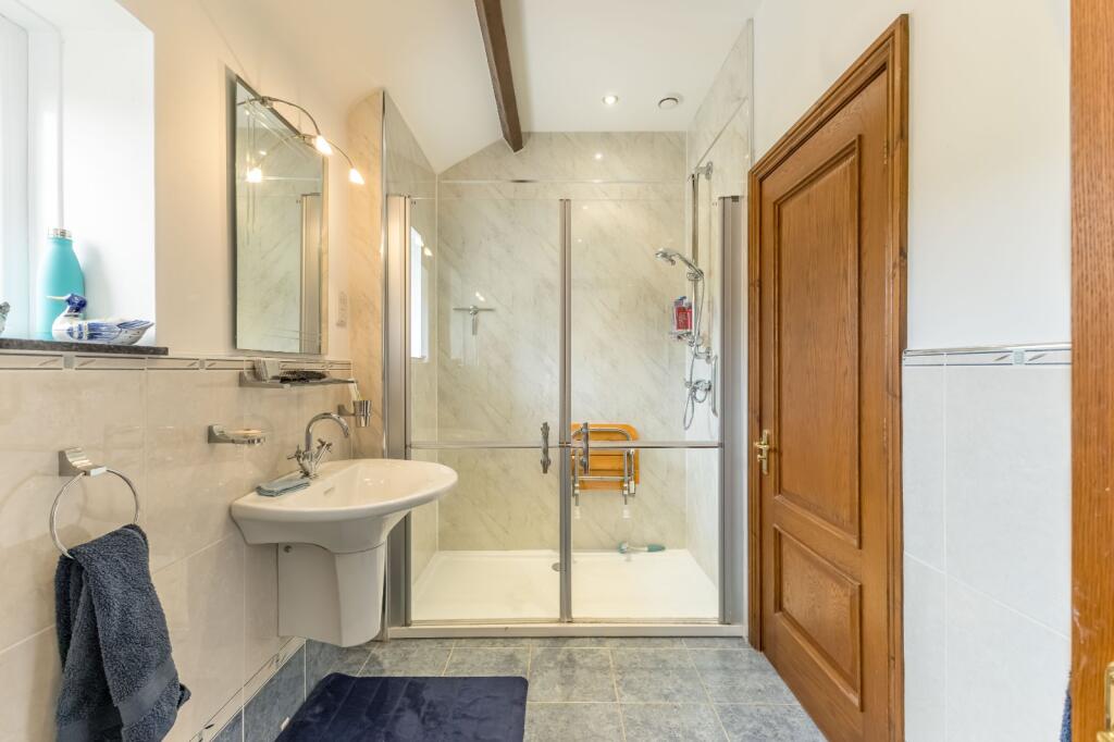 Shared En-Suite