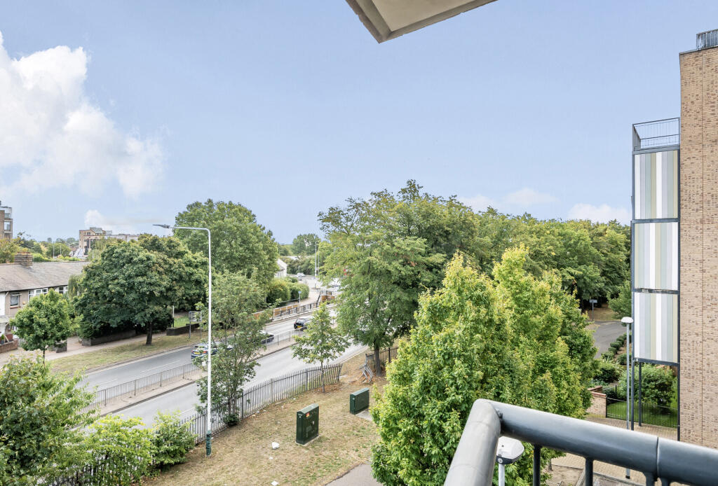 1340493-5-68a2eef...