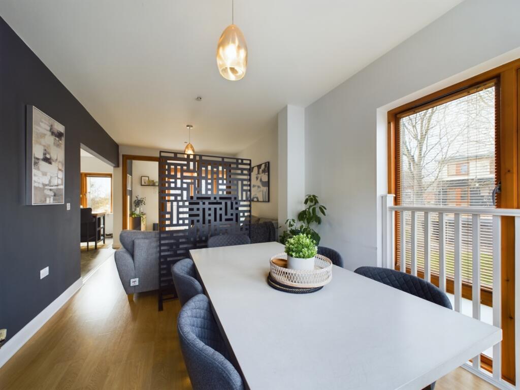 CAM01966G0-PR0296-STILL017