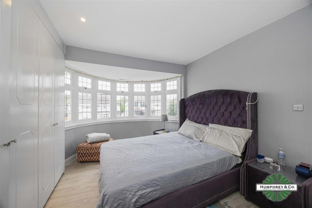 564 Upper Brentwood Road -007.JPG