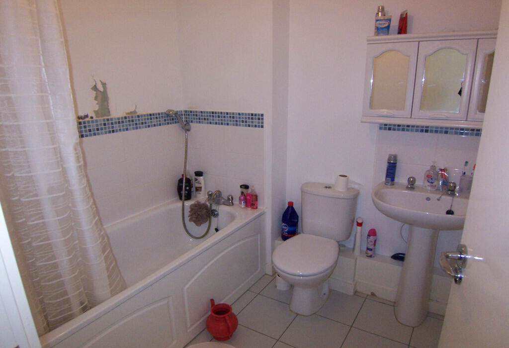 En-Suite Bathroom